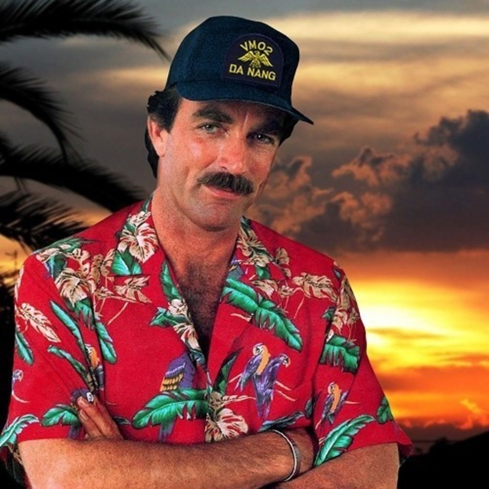 Paradise Found Hawaiian Button Shirt XL Red Parrot ASO Tom Selleck in Magnum PI - Picture 3 of 13